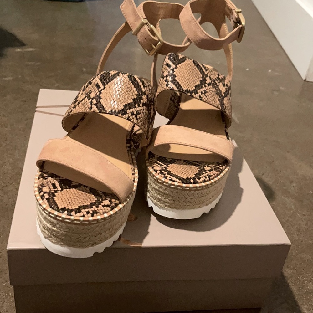 Crown vintage sandals